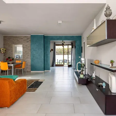 Solea - Family Friendly Near The Sea Συρακούσες