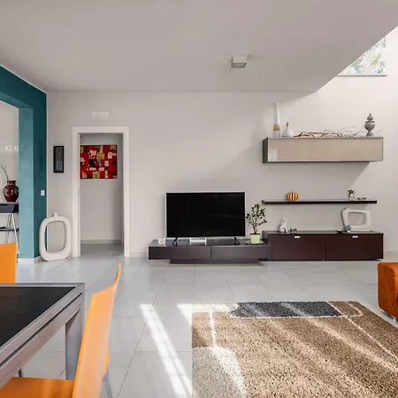 Solea - Family Friendly Near The Sea